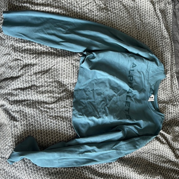 Alphalete core long sleeve crop- Atlantic Blue - Picture 2 of 5
